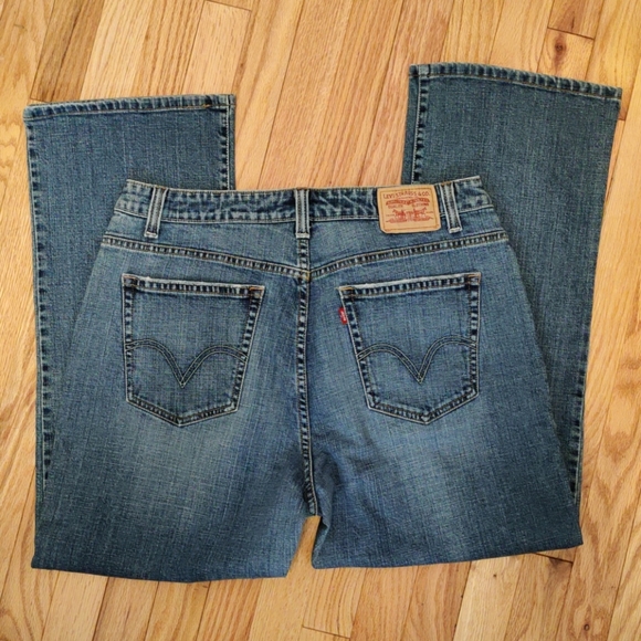 515 Levi's Bootcut Jeans 18S - Picture 3 of 4